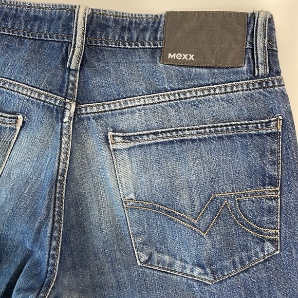 MEXX men’s Size 30x32 straight slim fit low waist slim leg faded blue‎ jeans - Picture 6 of 11